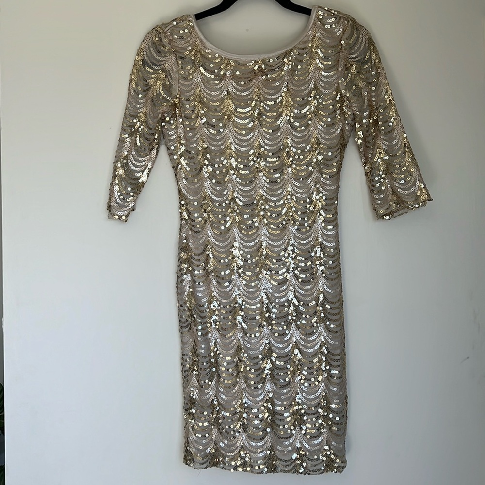 GOLD SEQUIN DRESS | 3/4 length sleeves | tan liner | stretch | size small
